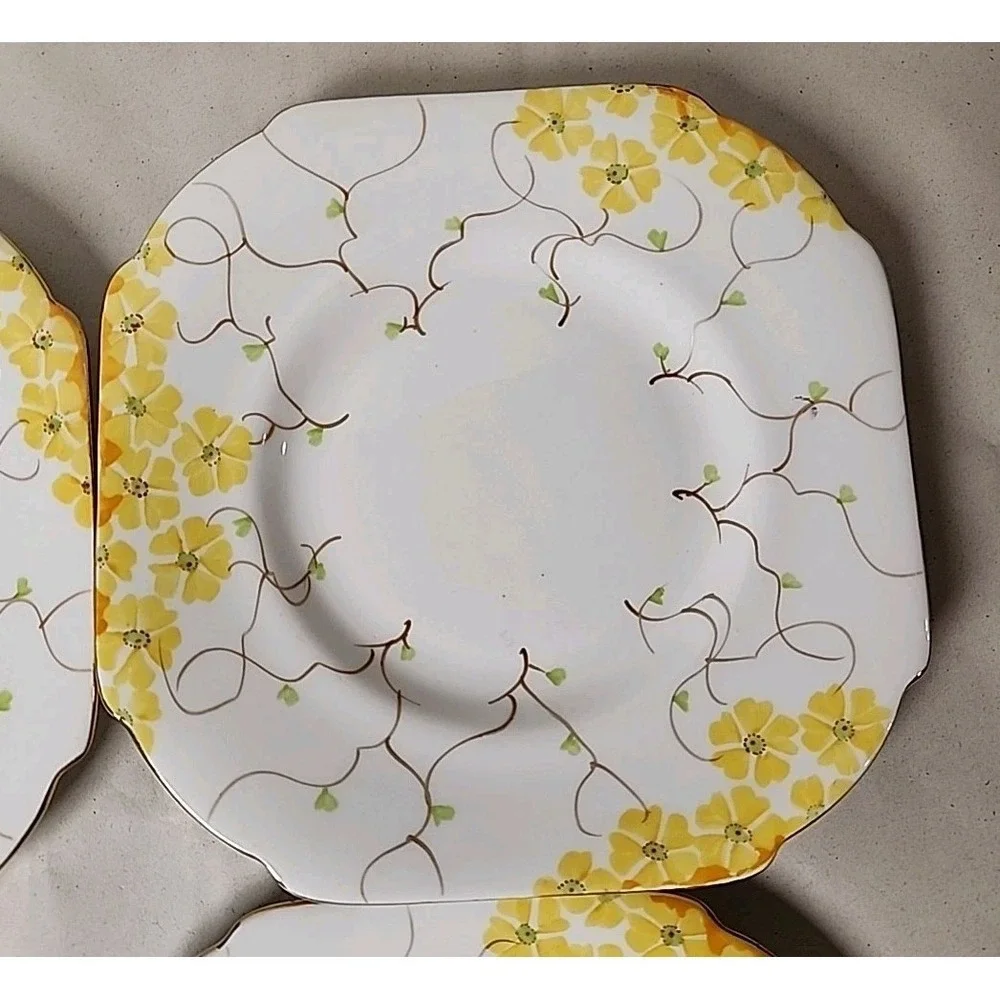 Vintage‎ 4-Pc Royal Grafton Fine Bone China Dessert Plates MCM Exquisite Rare
